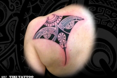 Raie_Manta_tatouage_epaule_dos