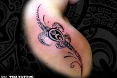 Tatouag-epaule-tortue-femme