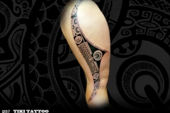 Tatouage_cuisse_marquisien_femme