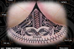 Tattoo_sous_poitrineS