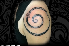 bras-tattoo-spirale-fleurS