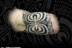 Tatoauge_tiki_tattoo_dessous_de_bras