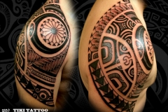 Tatouage_epaule-omoplate-pointe