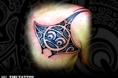 raie-manta-tattoo-pecS