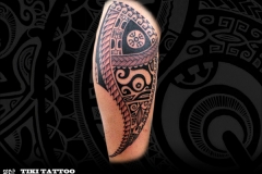 tatouage_molet_marquisien_tiki_tattoo